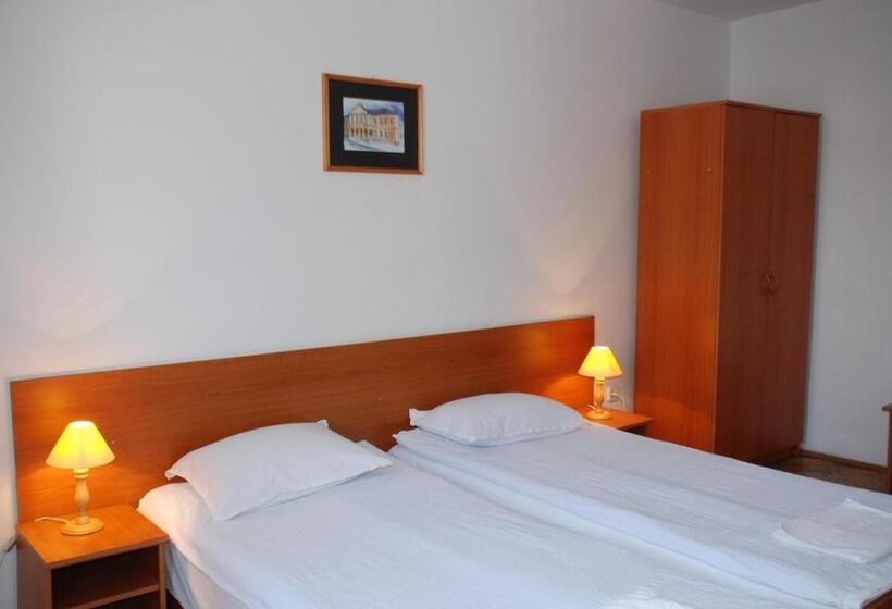 חדר סטנדרט, Merkur