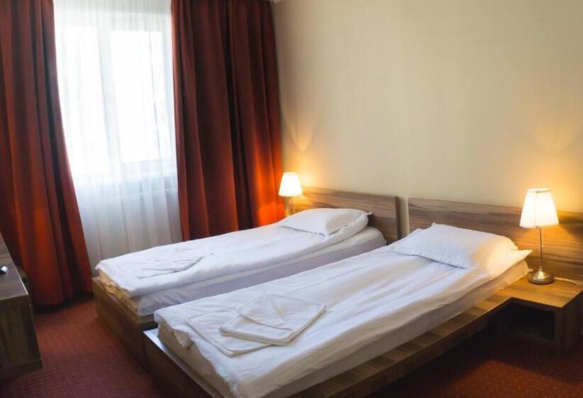 חדר סופריור, Merkur