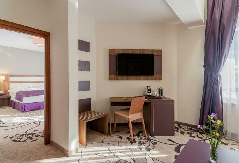 Deluxe Junior Suite, Miruna   New Belvedere