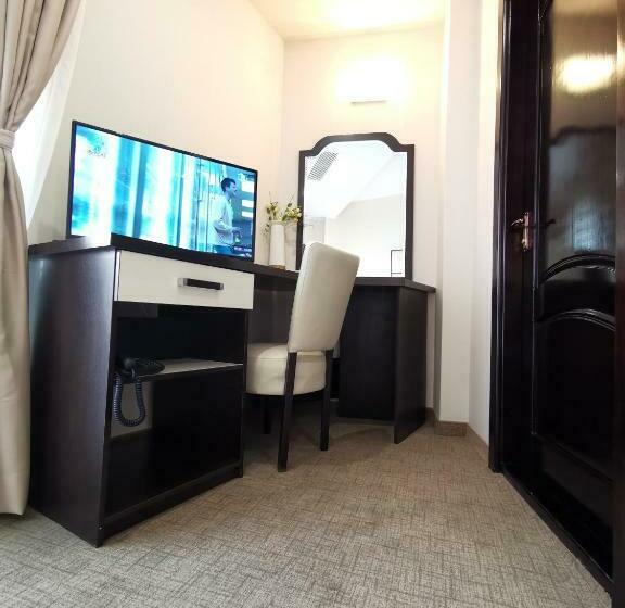 スタンダードルーム, New Derby