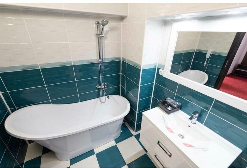 דירת חדר, Princess Butique