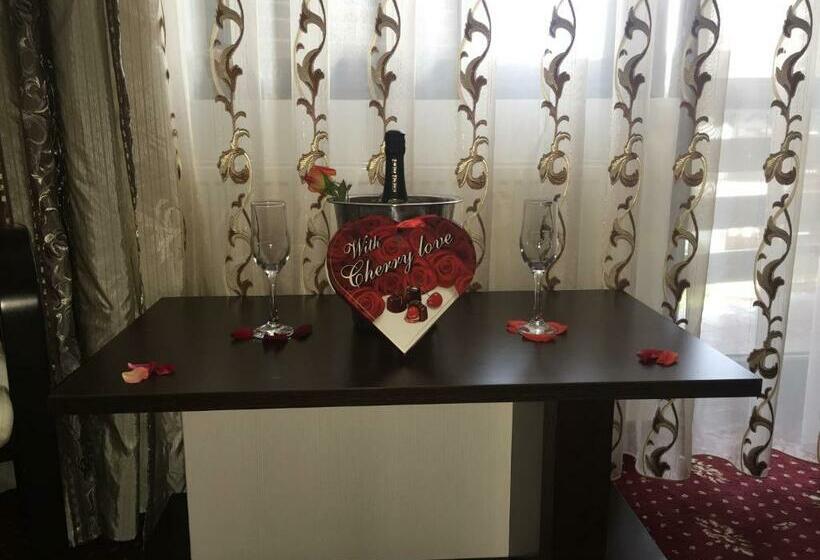 חדר דלוקס, Princess Butique