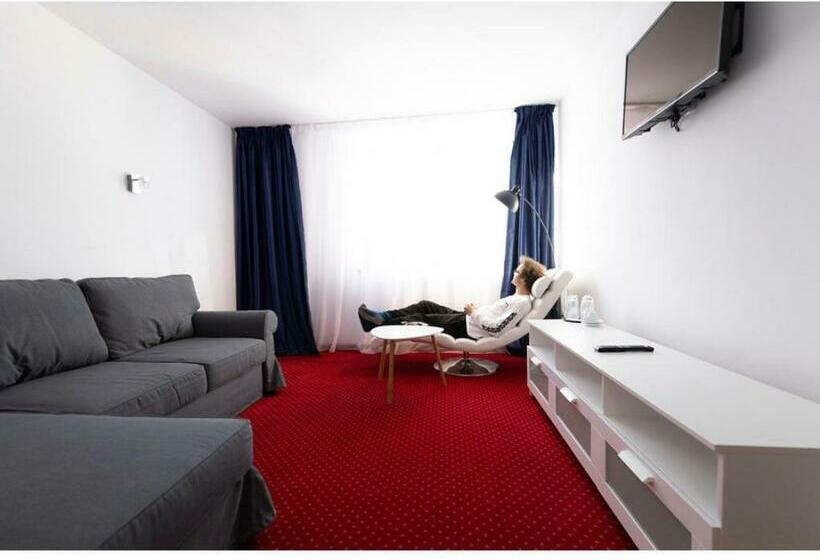 דירת חדר, Princess Butique