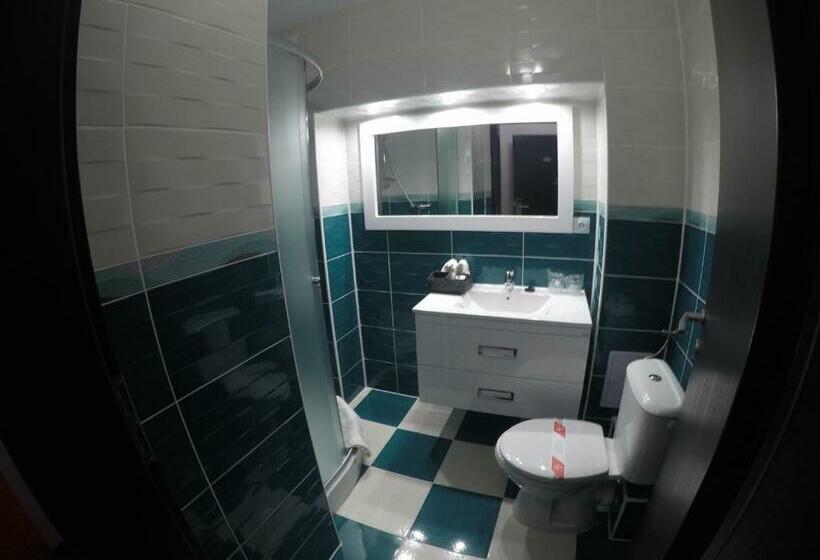 דירת חדר, Princess Butique