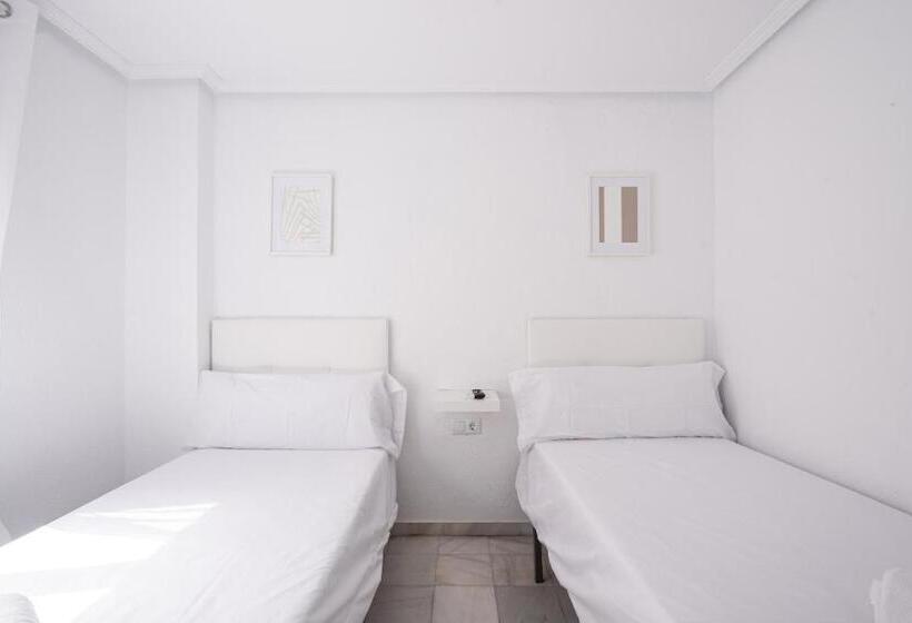 스탠다드 룸, Hostal Alicia