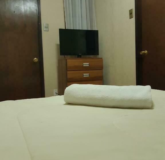 חדר סטנדרט יחיד, Agostini