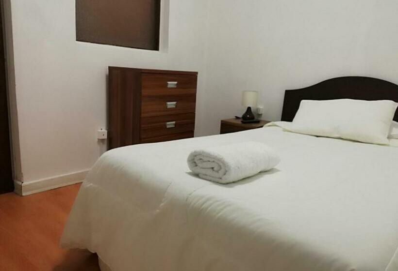 חדר סטנדרט יחיד, Agostini