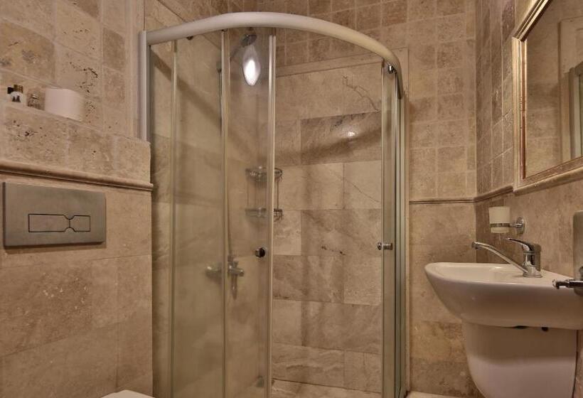 חדר סטנדרט לשלושה, Cappadocia Cave Rooms