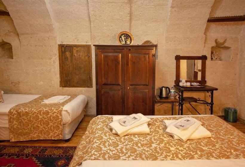 חדר סטנדרט לארבעה, Cappadocia Cave Rooms