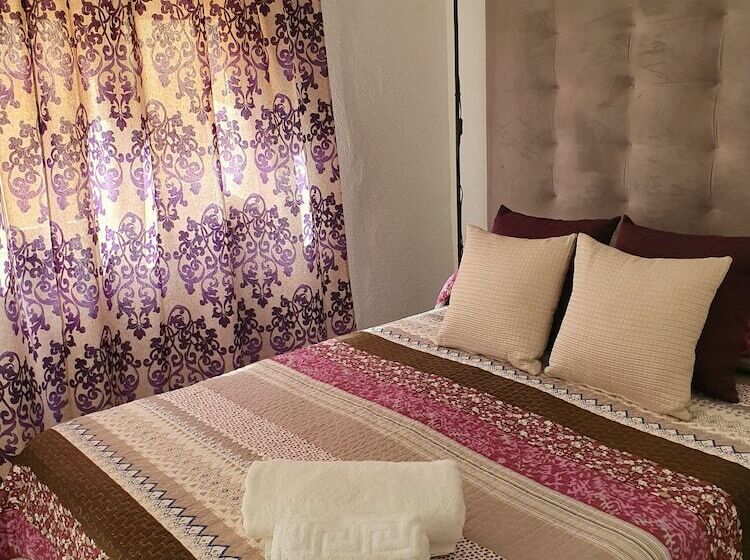 스탠다드 룸, Hostal Alicia