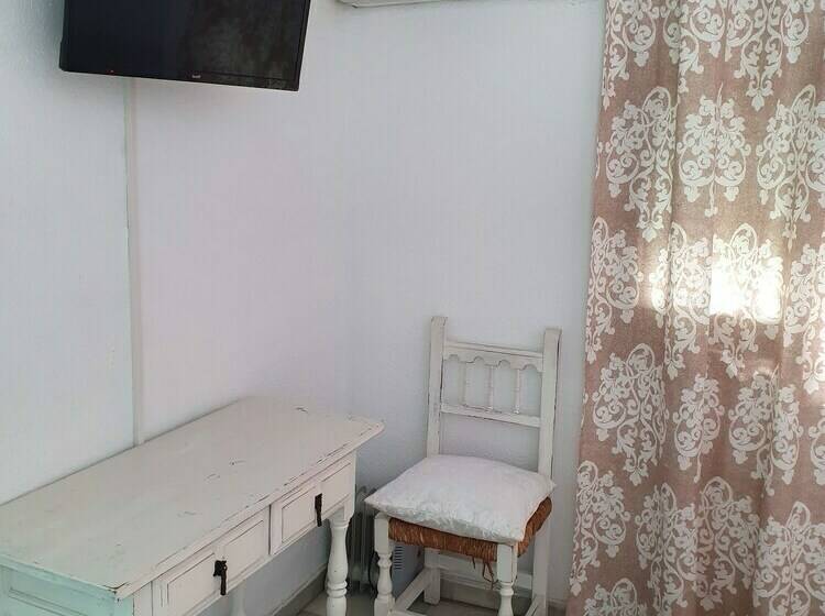 스탠다드 룸, Hostal Alicia