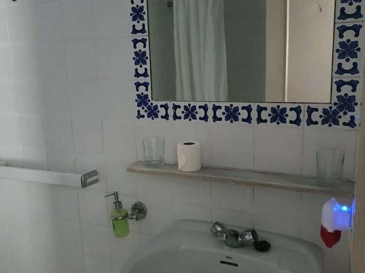 스탠다드 룸, Hostal Alicia