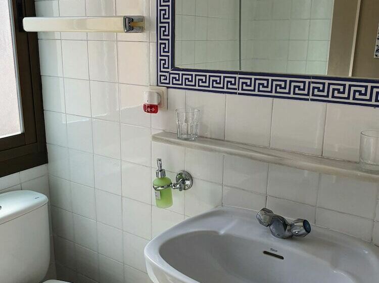 스탠다드 룸, Hostal Alicia