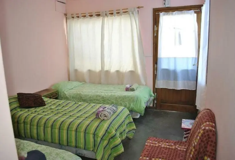 اتاق استاندارد سه نفره, Hostel Los Cormoranes