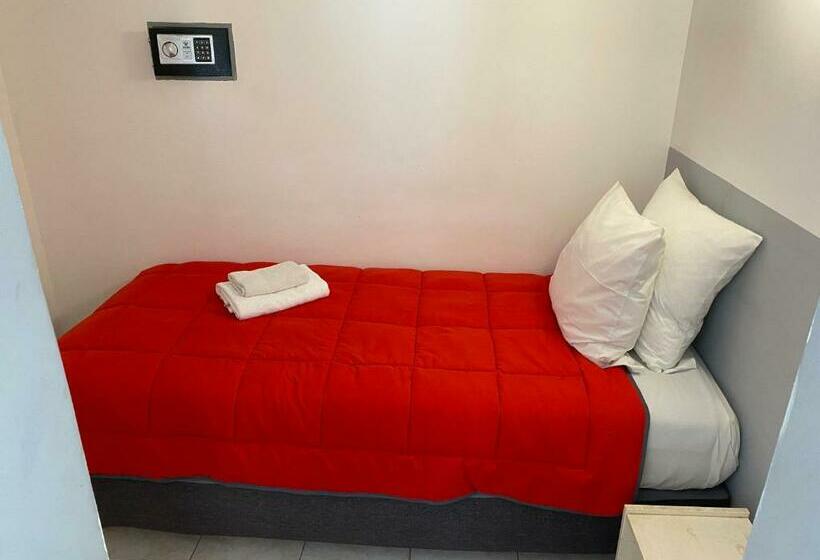 غرفة قياسية ثلاثية, Logis Hôtel La Chaumière