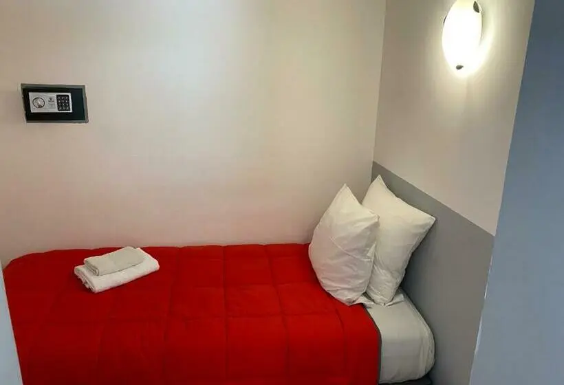 اتاق استاندارد سه نفره, Logis Hôtel La Chaumière