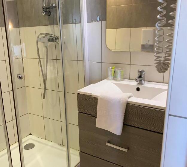 غرفة كومفورت, Logis Hôtel La Chaumière