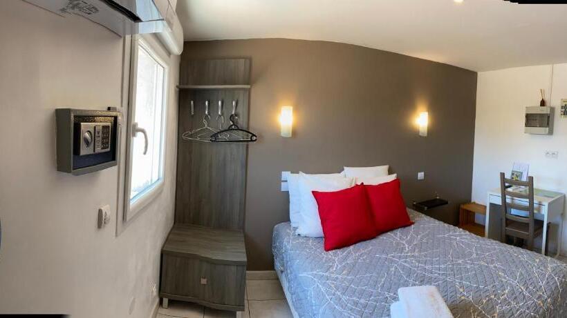 클래식 룸, Logis Hôtel La Chaumière