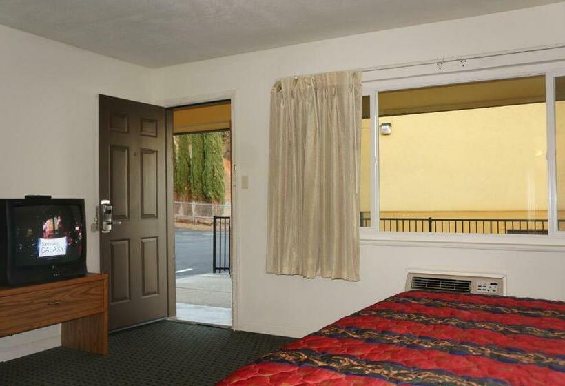 غرفة قياسية سرير كينج, Lake Marina Inn