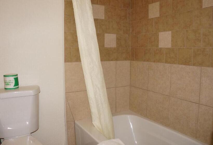 带大床的标准间, Lake Marina Inn