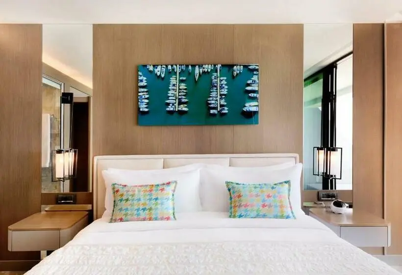オーシャンビューデラックスルームバルコニー付き, Le Méridien Bodrum Beach Resort