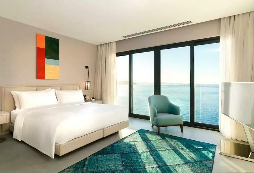 キングサイズベッドのデラックスルーム, Le Méridien Bodrum Beach Resort