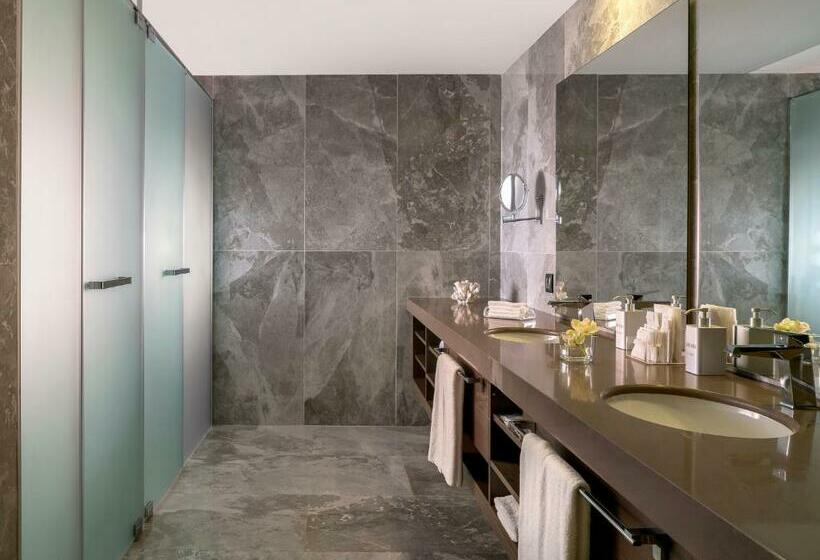 Suite Letto King, Le Méridien Bodrum Beach Resort