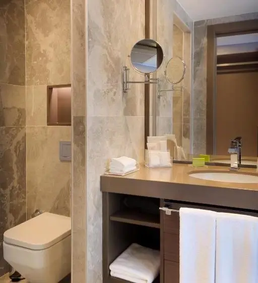 キングサイズベッドのデラックスルーム, Le Méridien Bodrum Beach Resort