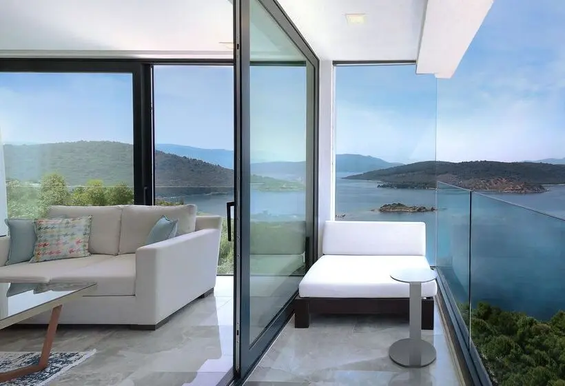 キングサイズベッドのスイートルーム, Le Méridien Bodrum Beach Resort