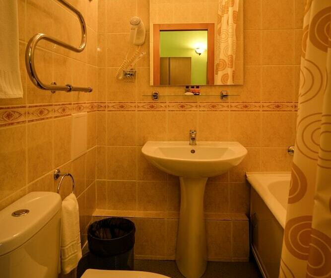 اتاق استاندارد یک نفره, Mayak   Om Building