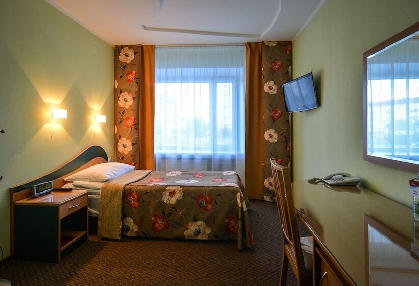 اتاق اکونومی یک تخته, Mayak   Om Building