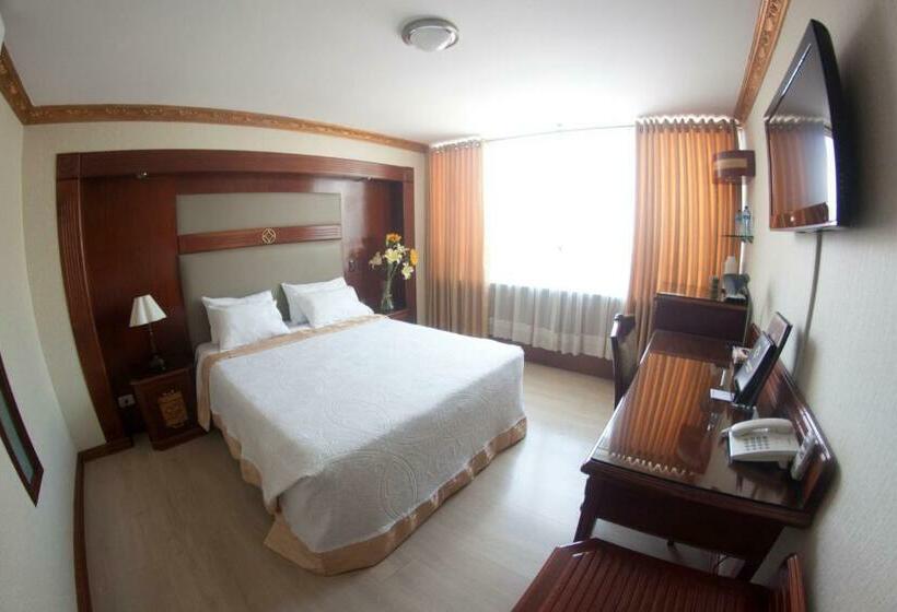 جناح جونيور, Oro Inn