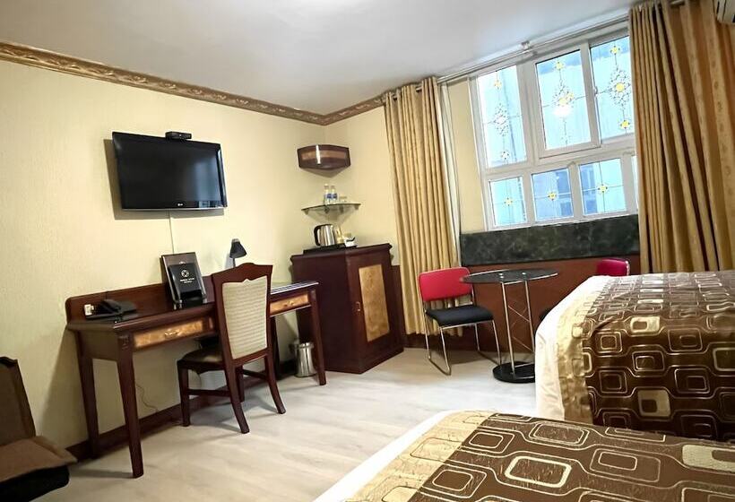 اتاق استاندارد, Oro Inn