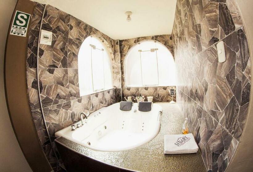 جناح مزود بجاكوزى, Sillary Hostal Boutique