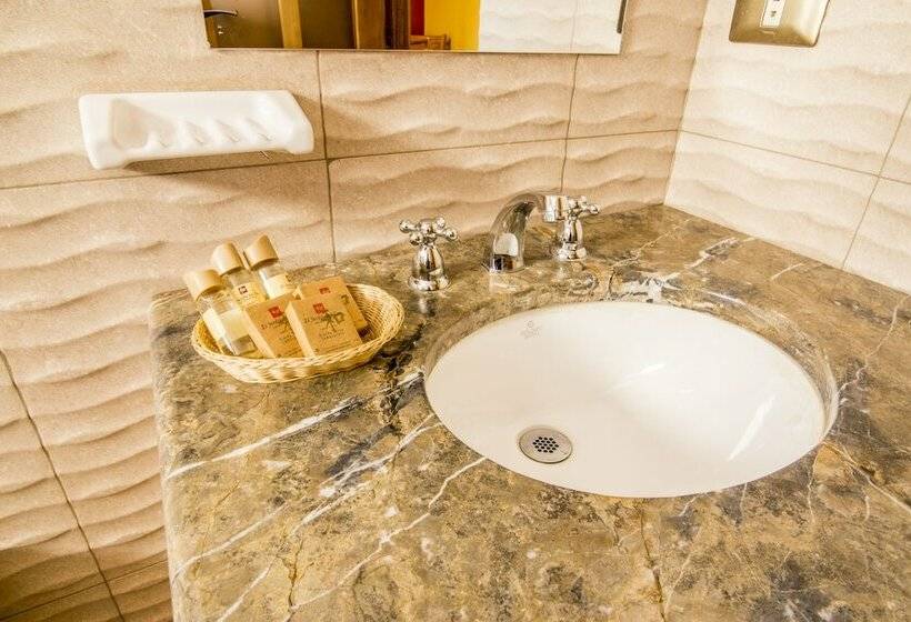 חדר סטנדרט, Suiza Peruana