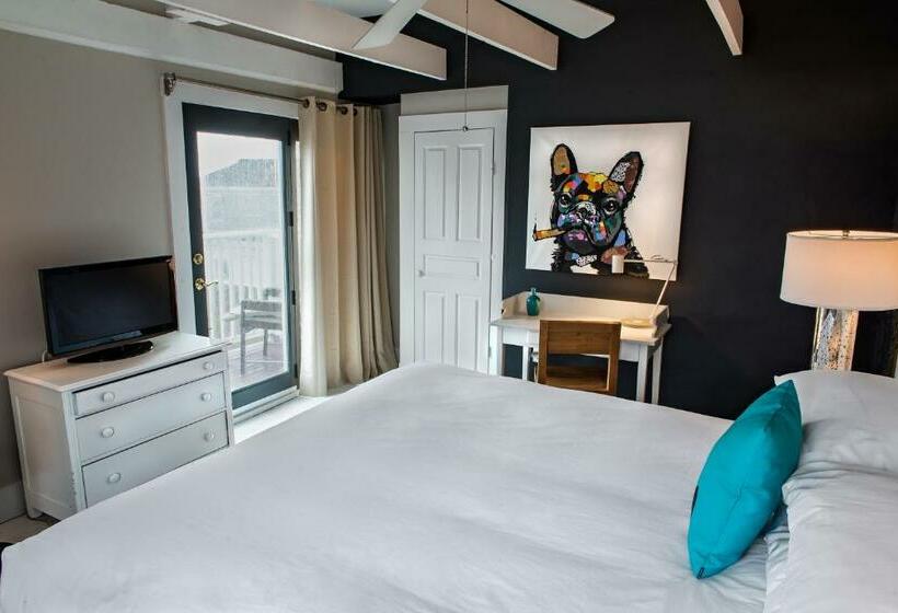 스탠다드 룸 킹사이즈 침대, The Waterford Inn