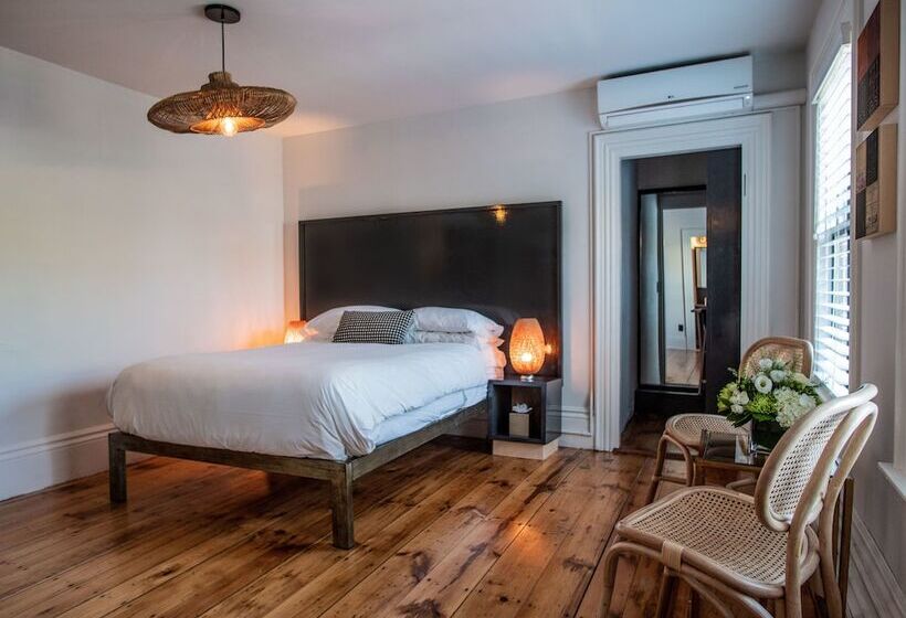 Номер Deluxe, The Waterford Inn