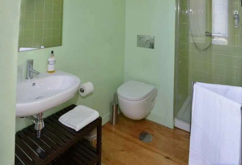 اتاق سوپریور, Dukes Corner Guest House