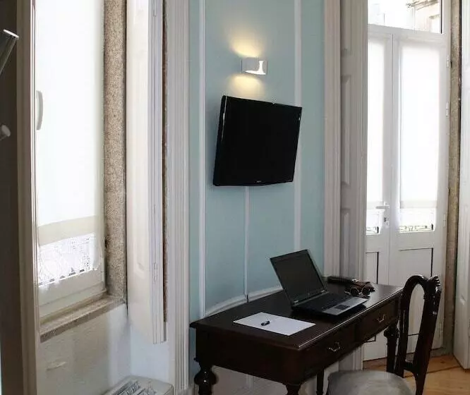 سوییت خانوادگی, Dukes Corner Guest House