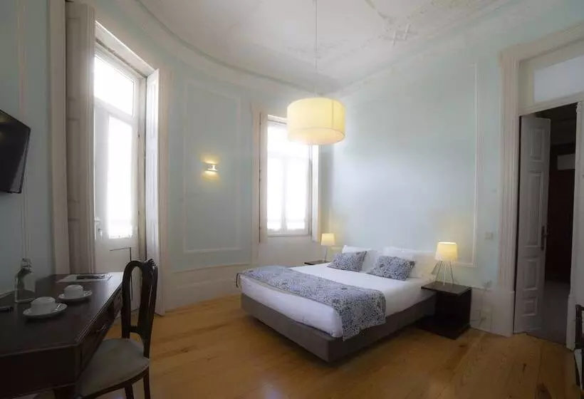 سوییت خانوادگی, Dukes Corner Guest House