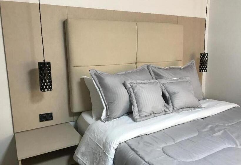 סוויטה דלוקס, Casa Modelia