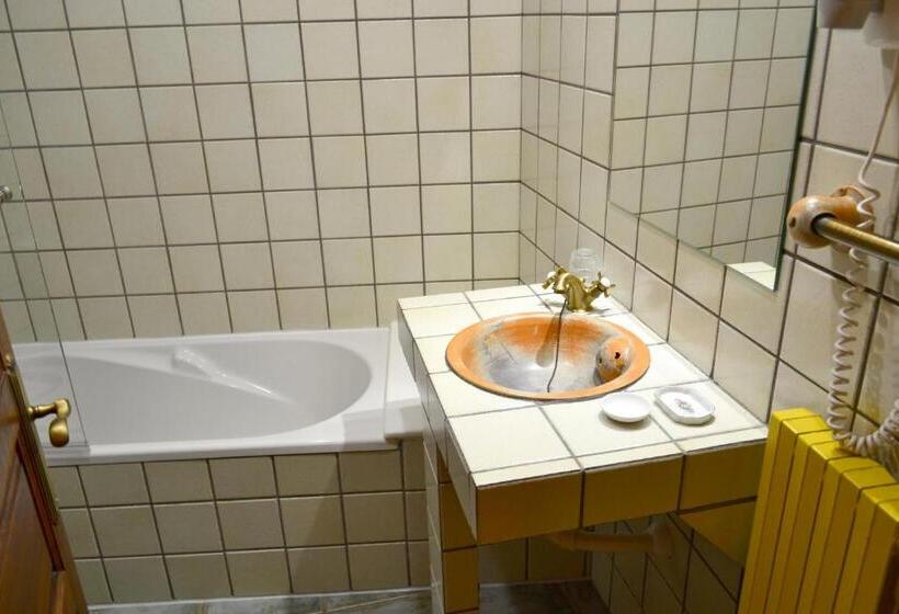 Номер Стандарт Индивидуальный, Alda Via Leon