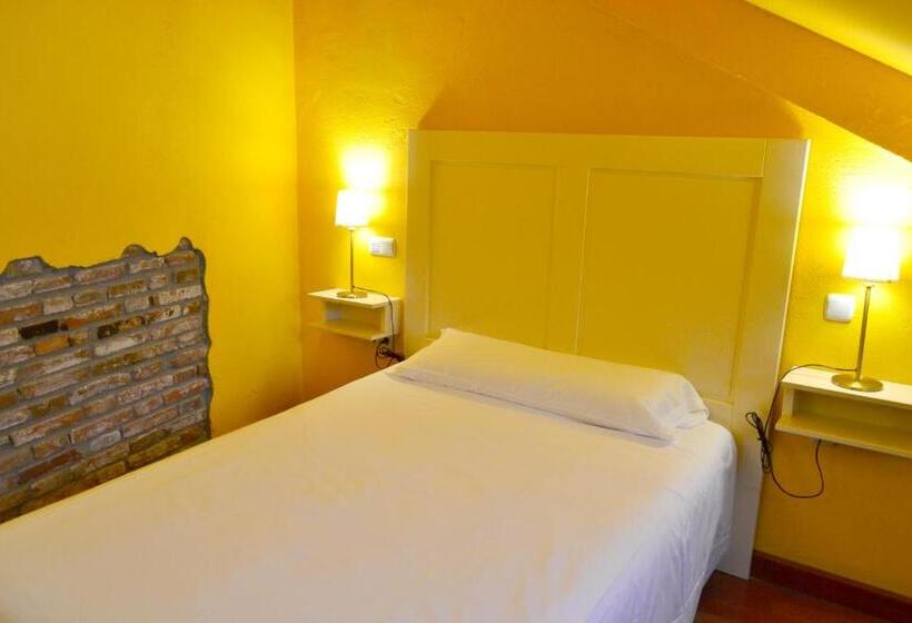 Номер Стандарт Индивидуальный, Alda Via Leon