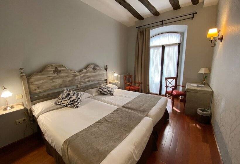 Номер Стандарт, Alda Via Leon