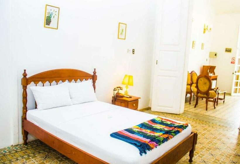 اتاق استاندارد یک نفره, Casa Morey