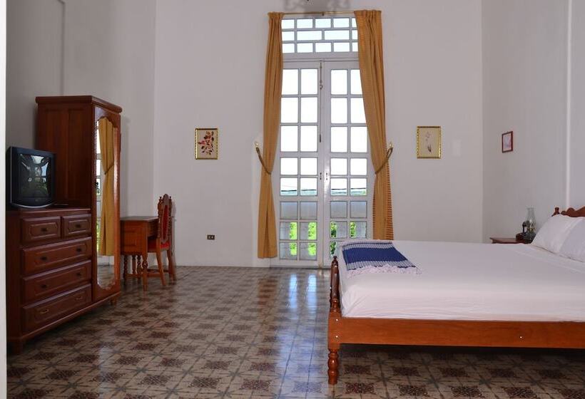 اتاق استاندارد یک نفره, Casa Morey