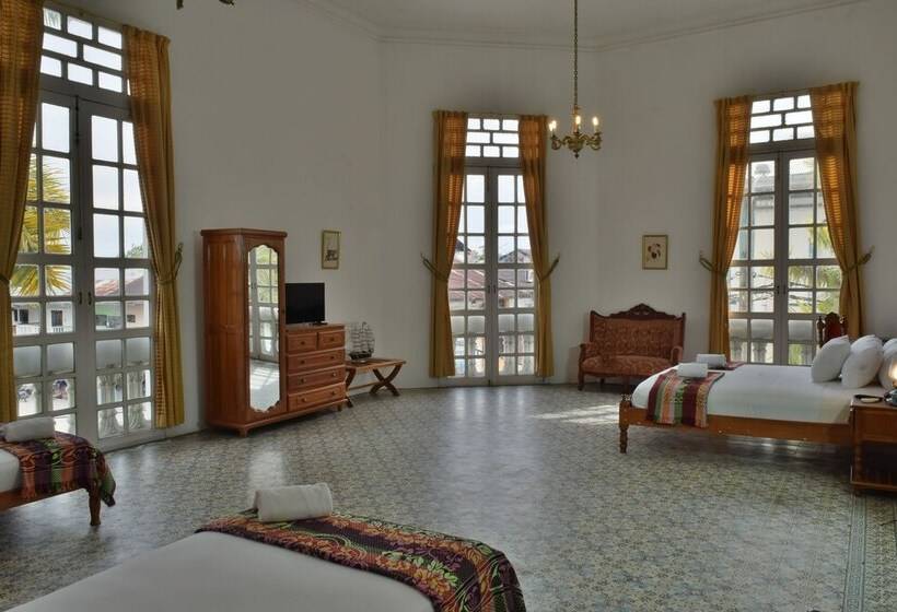 اتاق استاندارد سه نفره, Casa Morey