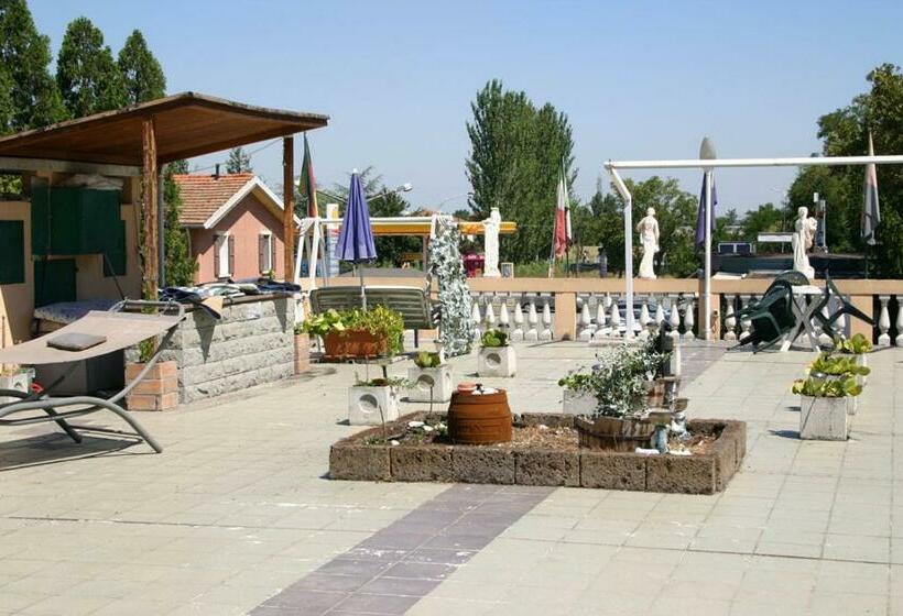 スタンダードルーム, Elefante Bianco