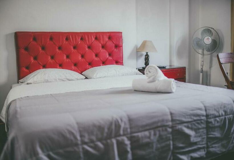 Номер Стандарт Двуспальная Кровать, Excalibur