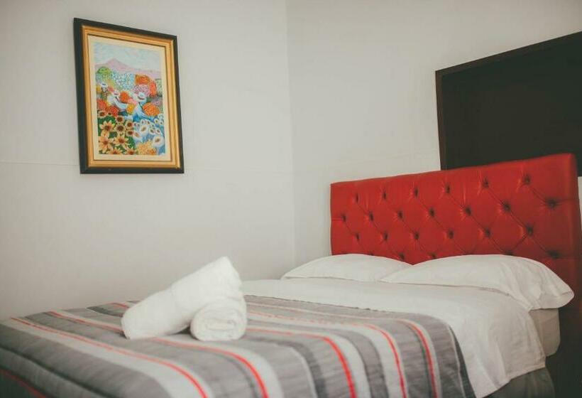 Номер Стандарт Двуспальная Кровать, Excalibur